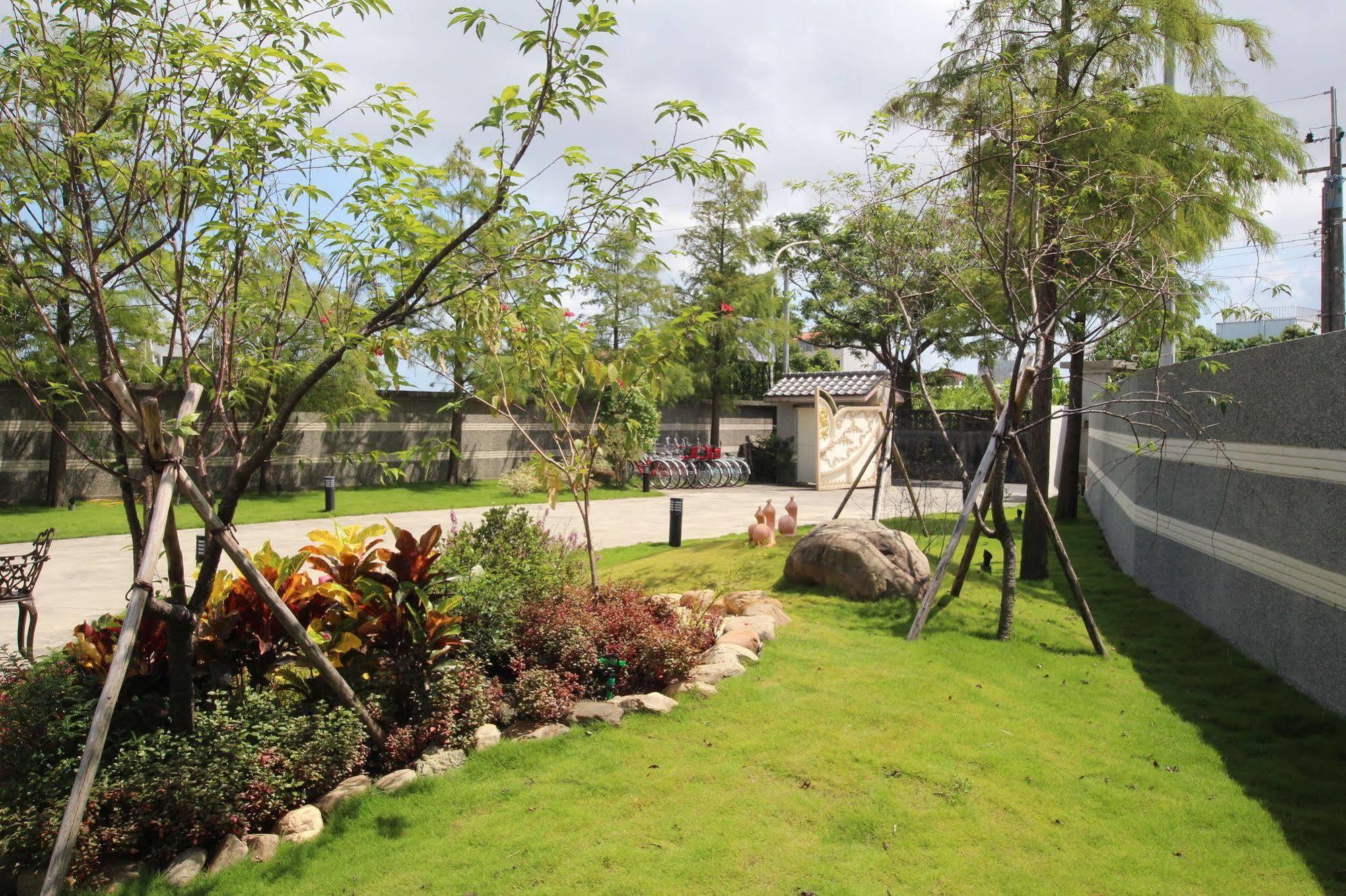 Yilan Pine Villa Homestay Лодун Екстер'єр фото