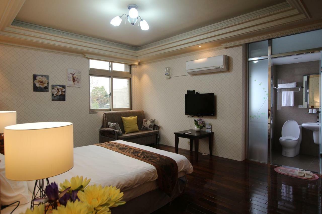 Yilan Pine Villa Homestay Лодун Екстер'єр фото
