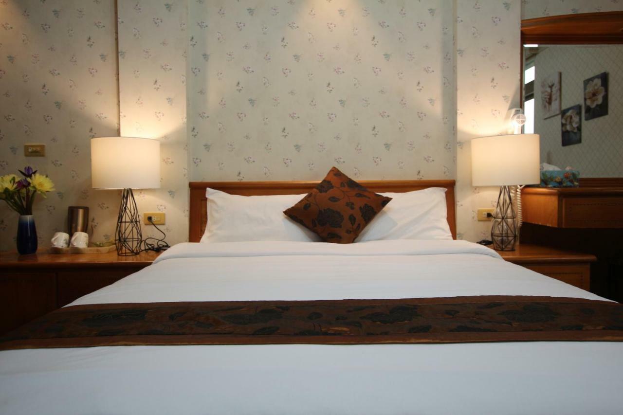 Yilan Pine Villa Homestay Лодун Екстер'єр фото