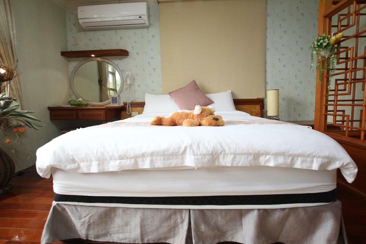 Yilan Pine Villa Homestay Лодун Екстер'єр фото