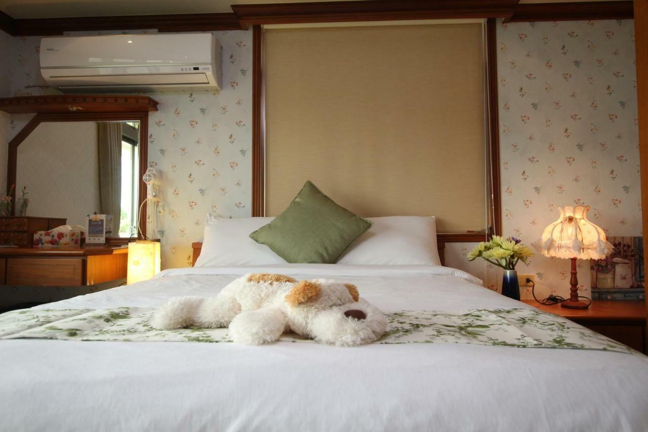 Yilan Pine Villa Homestay Лодун Екстер'єр фото