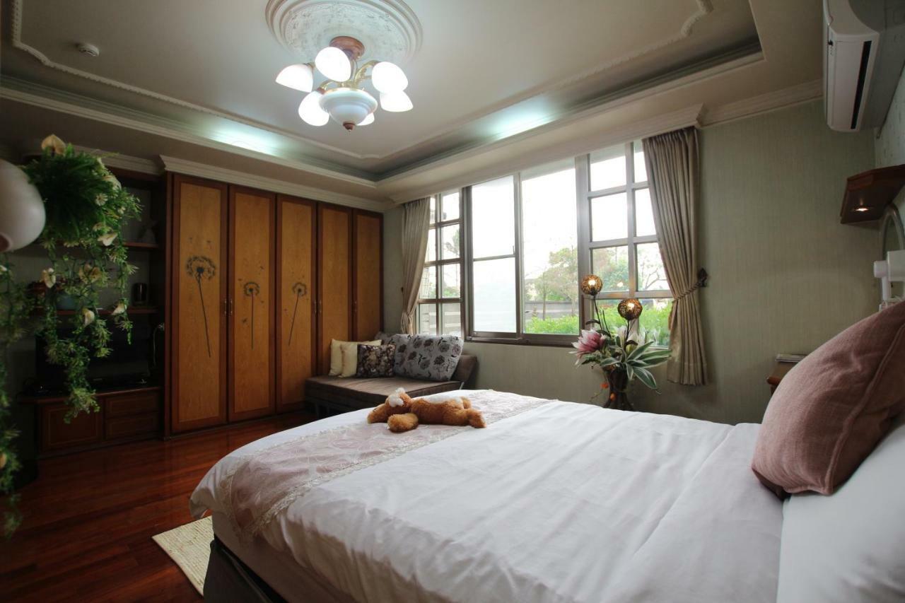 Yilan Pine Villa Homestay Лодун Екстер'єр фото
