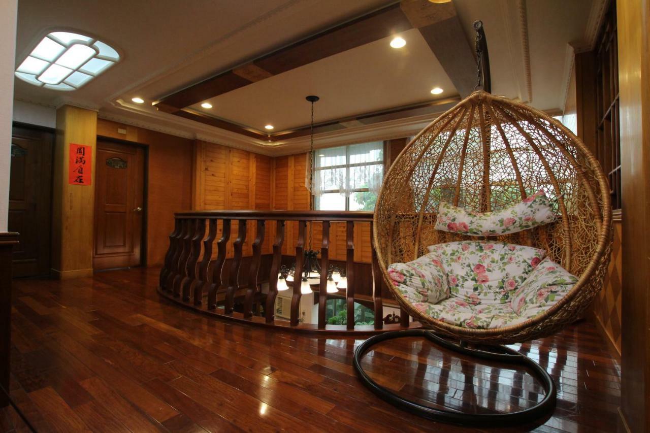 Yilan Pine Villa Homestay Лодун Екстер'єр фото